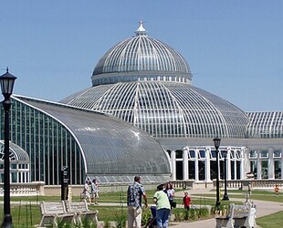 COMO PARK ZOO AND CONSERVATORY